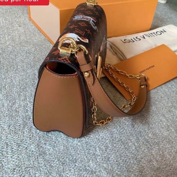 Authentic Louis Vuitton twist 😍 - Picture 2 of 14